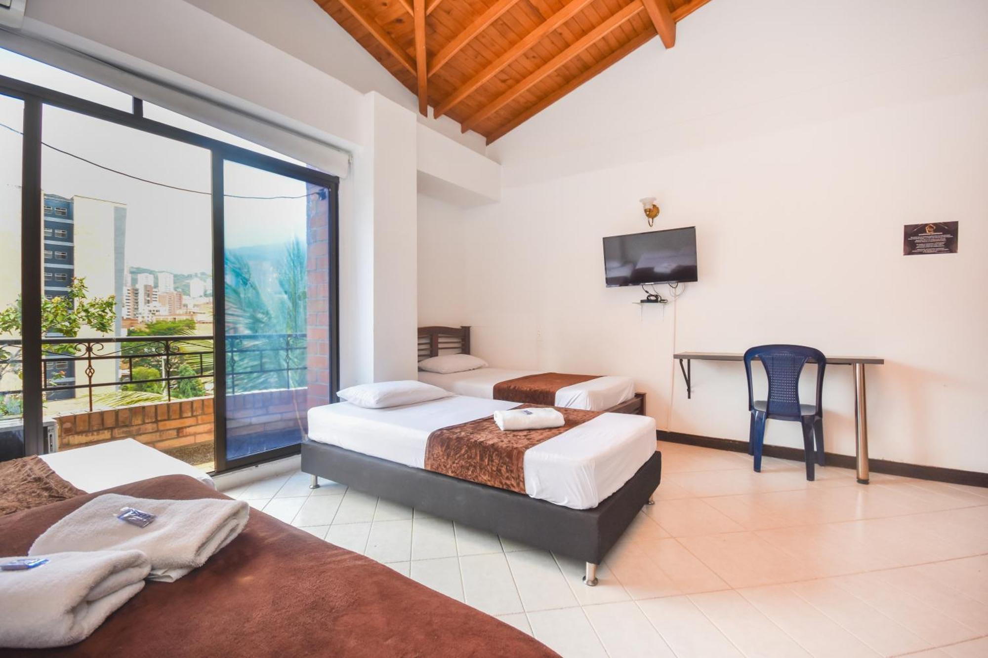 Hotel Estadio Real Меделин Екстериор снимка