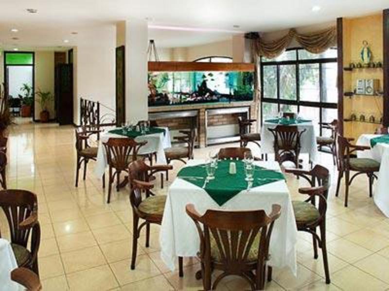 Hotel Estadio Real Меделин Екстериор снимка