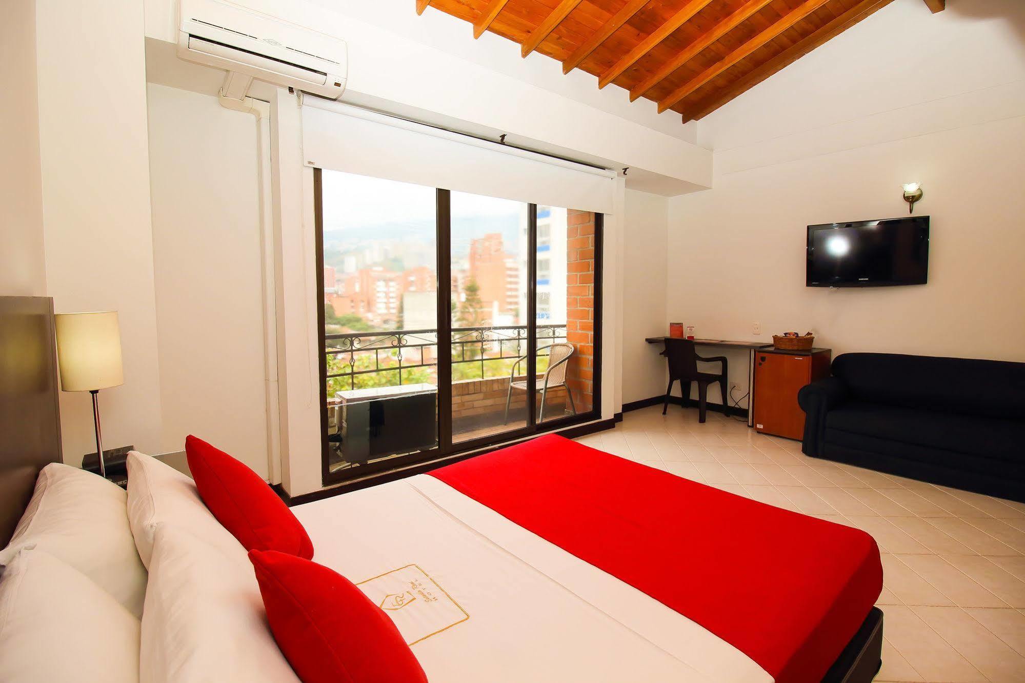 Hotel Estadio Real Меделин Екстериор снимка